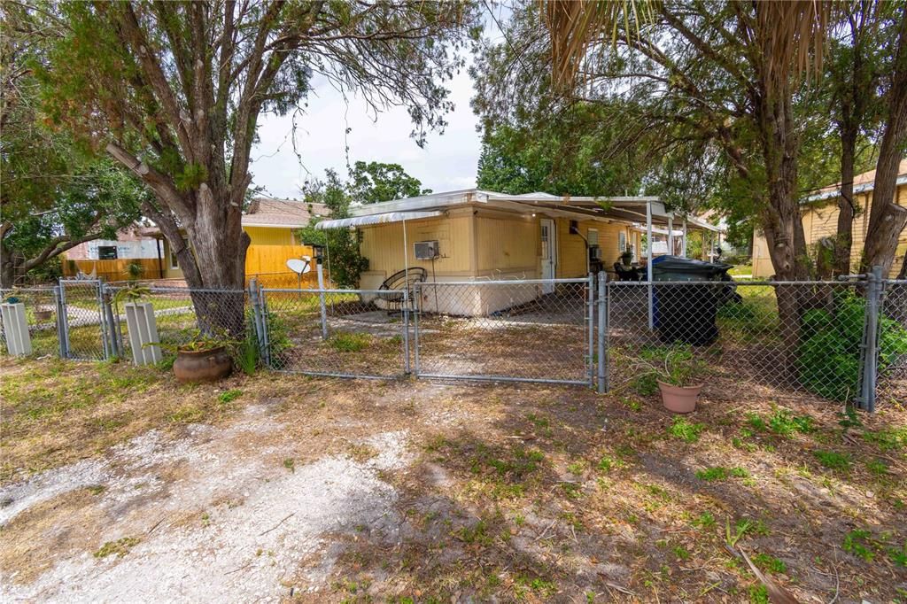 En Venta: $420,000 (5 camas, 0 baños, 1188 Pies cuadrados)