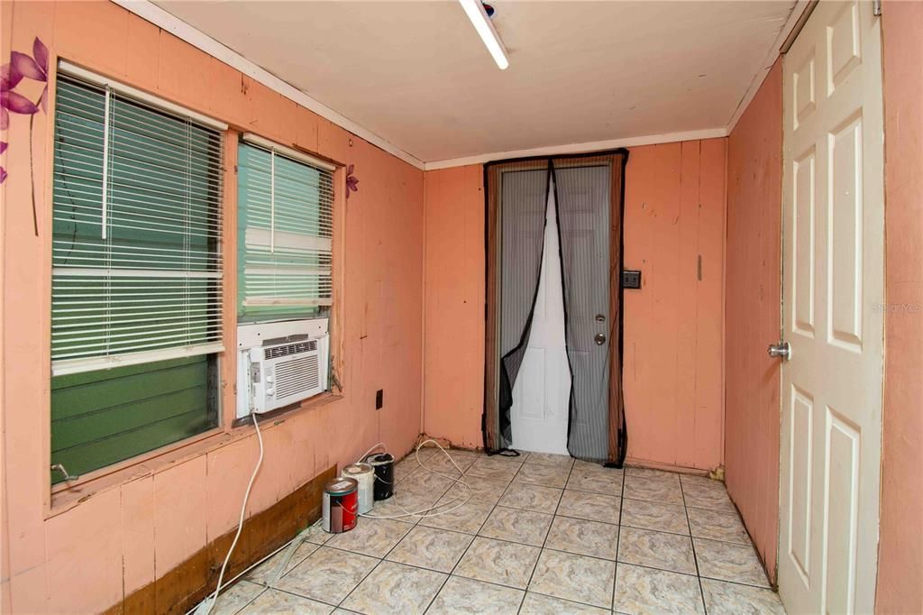 En Venta: $420,000 (5 camas, 0 baños, 1188 Pies cuadrados)