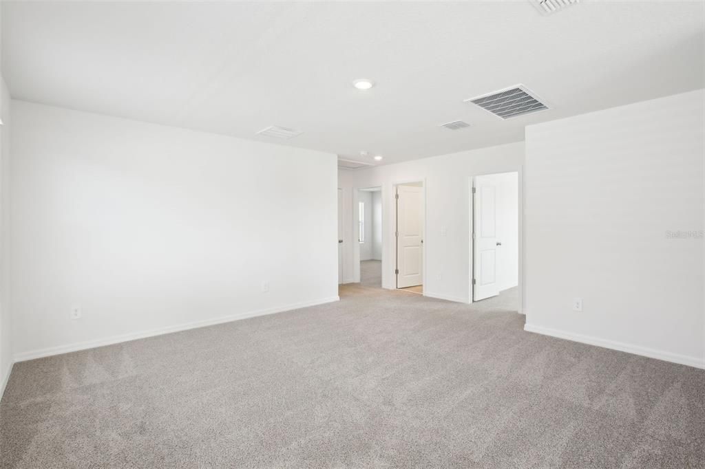 Active With Contract: $345,460 (4 beds, 2 baths, 2168 Square Feet)