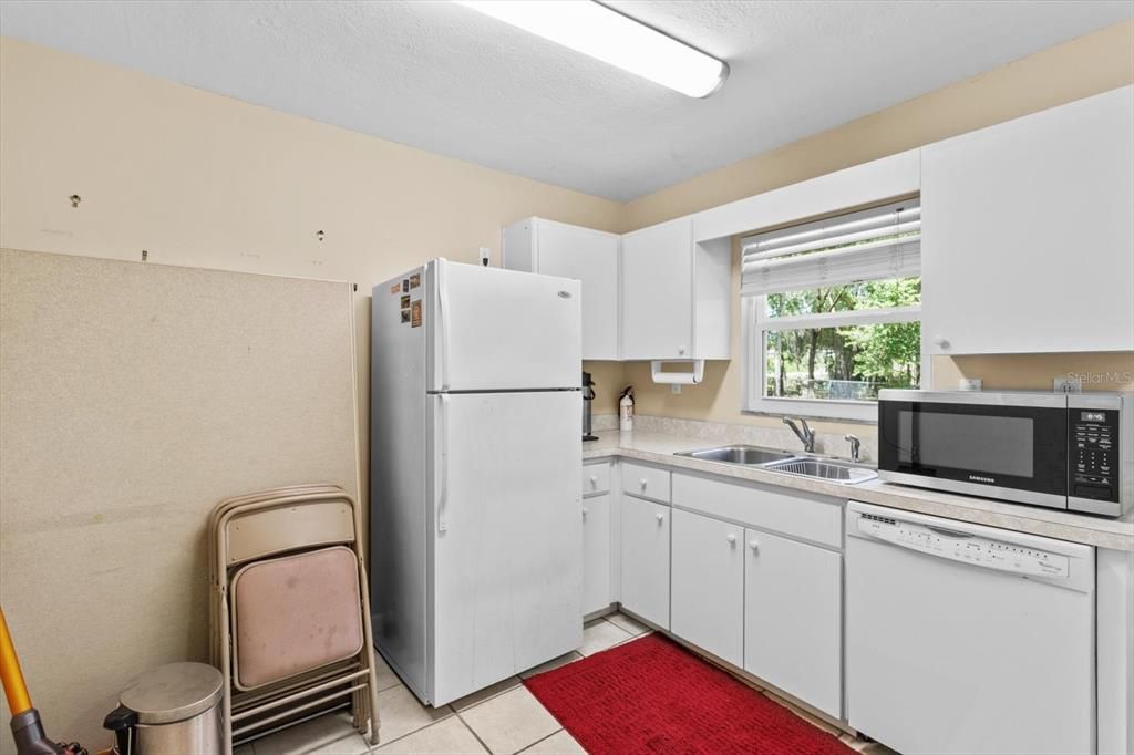 待售: $860,000 (0 贝兹, 0 浴室, 1547 平方英尺)