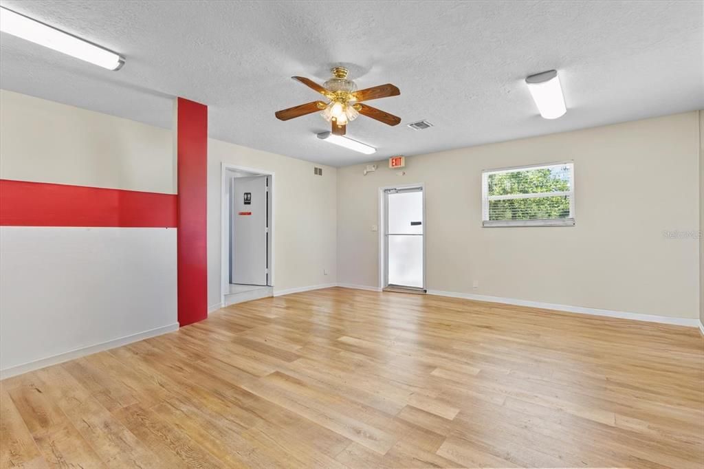 待售: $860,000 (0 贝兹, 0 浴室, 1547 平方英尺)