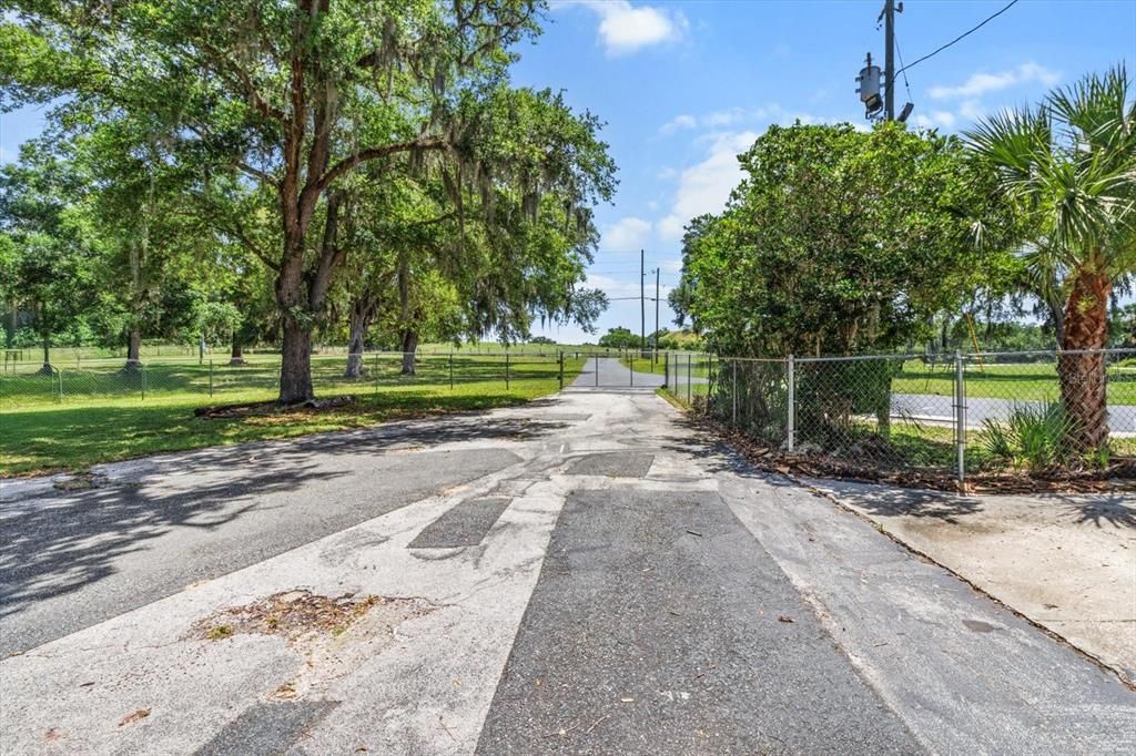 待售: $860,000 (0 贝兹, 0 浴室, 1547 平方英尺)