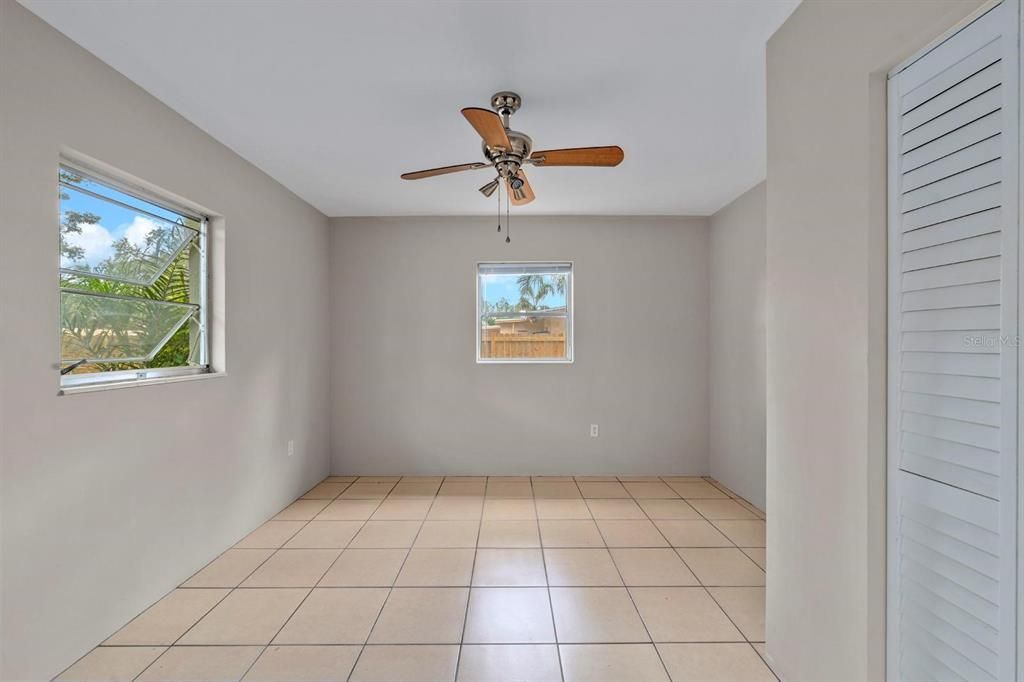 Active With Contract: $314,890 (3 beds, 2 baths, 1310 Square Feet)