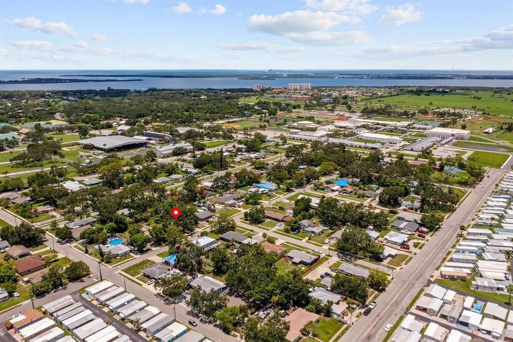 Active With Contract: $314,890 (3 beds, 2 baths, 1310 Square Feet)