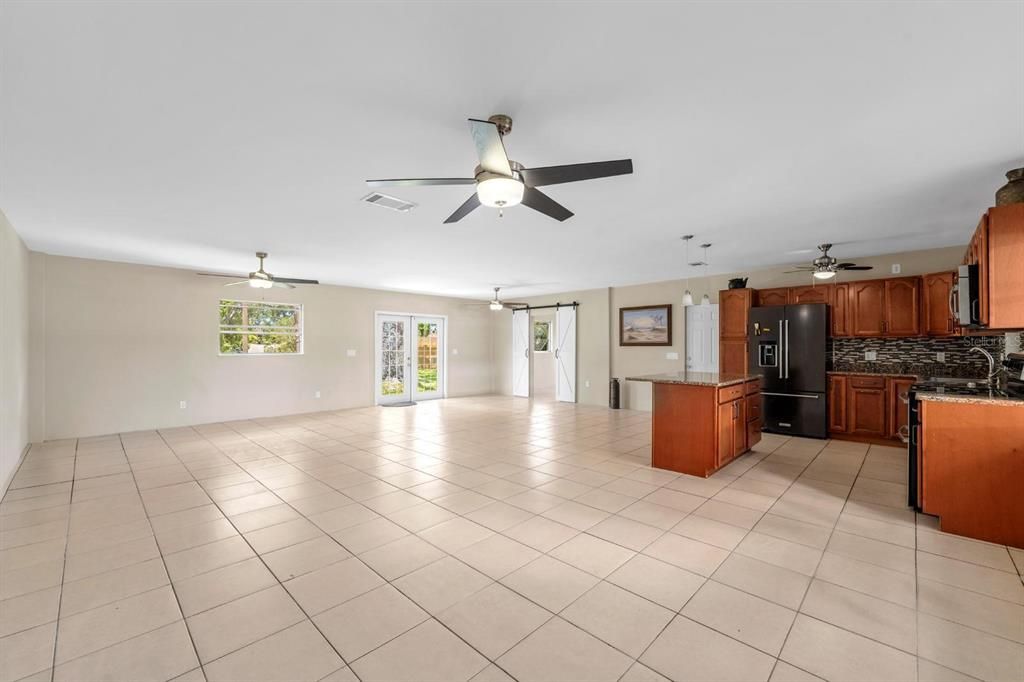 Active With Contract: $314,890 (3 beds, 2 baths, 1310 Square Feet)