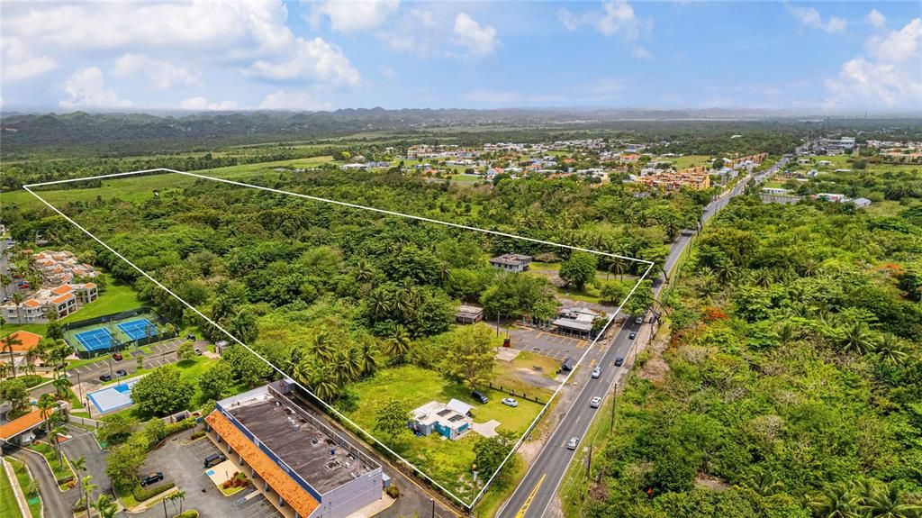 待售: $16,995,000 (30.93 acres)