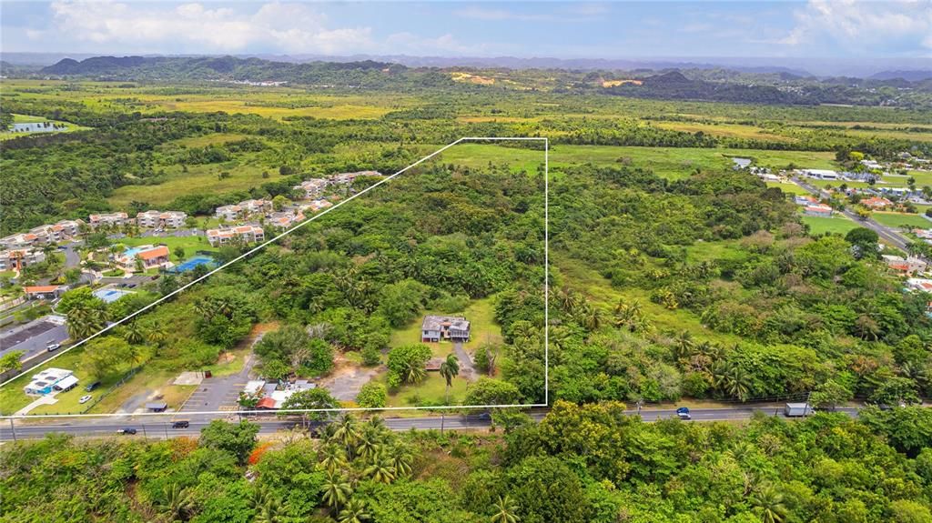 待售: $16,995,000 (30.93 acres)