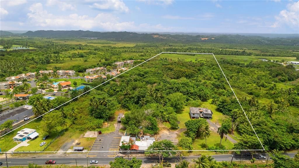 待售: $16,995,000 (30.93 acres)