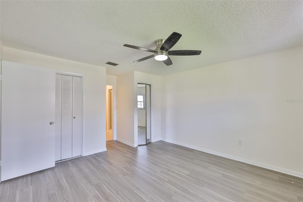 For Sale: $187,000 (2 beds, 2 baths, 1516 Square Feet)