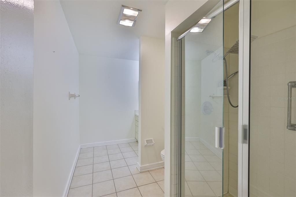 For Sale: $187,000 (2 beds, 2 baths, 1516 Square Feet)