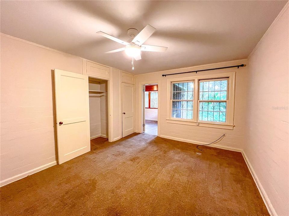 Active With Contract: $1,800 (3 beds, 2 baths, 1808 Square Feet)