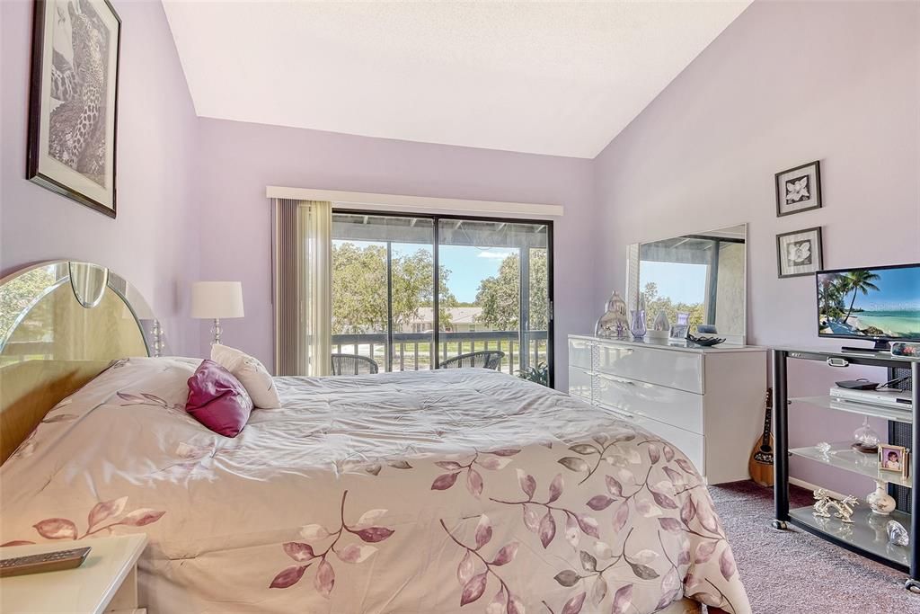 На продажу: $235,000 (2 спален, 2 ванн, 1400 Квадратных фут)