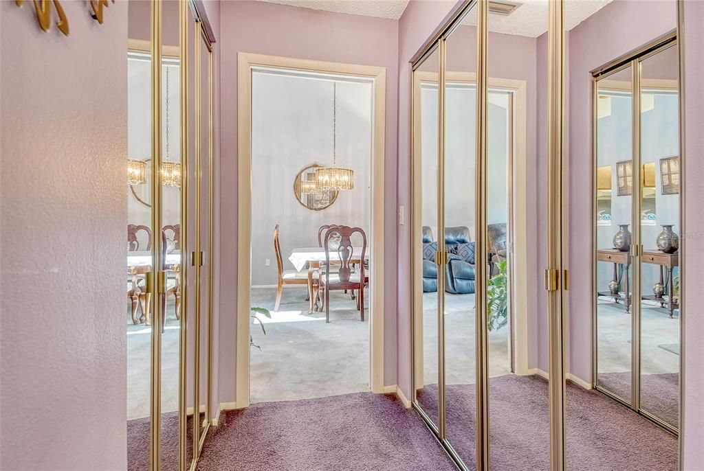 На продажу: $235,000 (2 спален, 2 ванн, 1400 Квадратных фут)