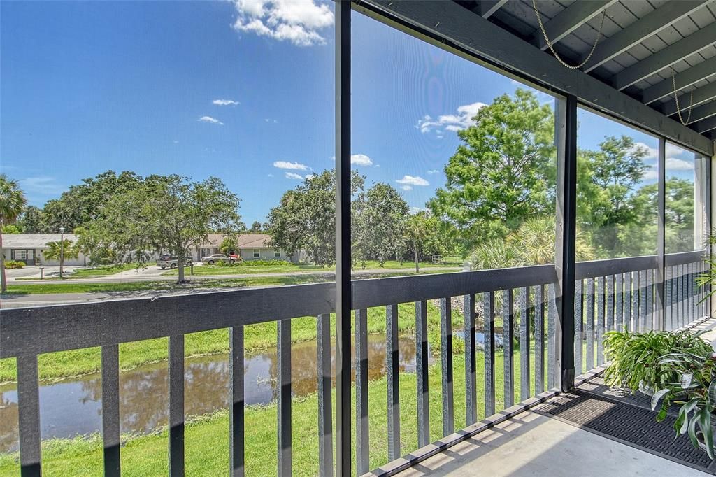 На продажу: $235,000 (2 спален, 2 ванн, 1400 Квадратных фут)