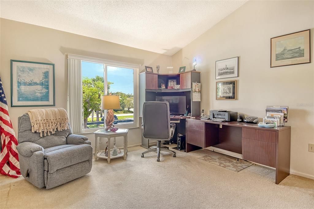 На продажу: $235,000 (2 спален, 2 ванн, 1400 Квадратных фут)