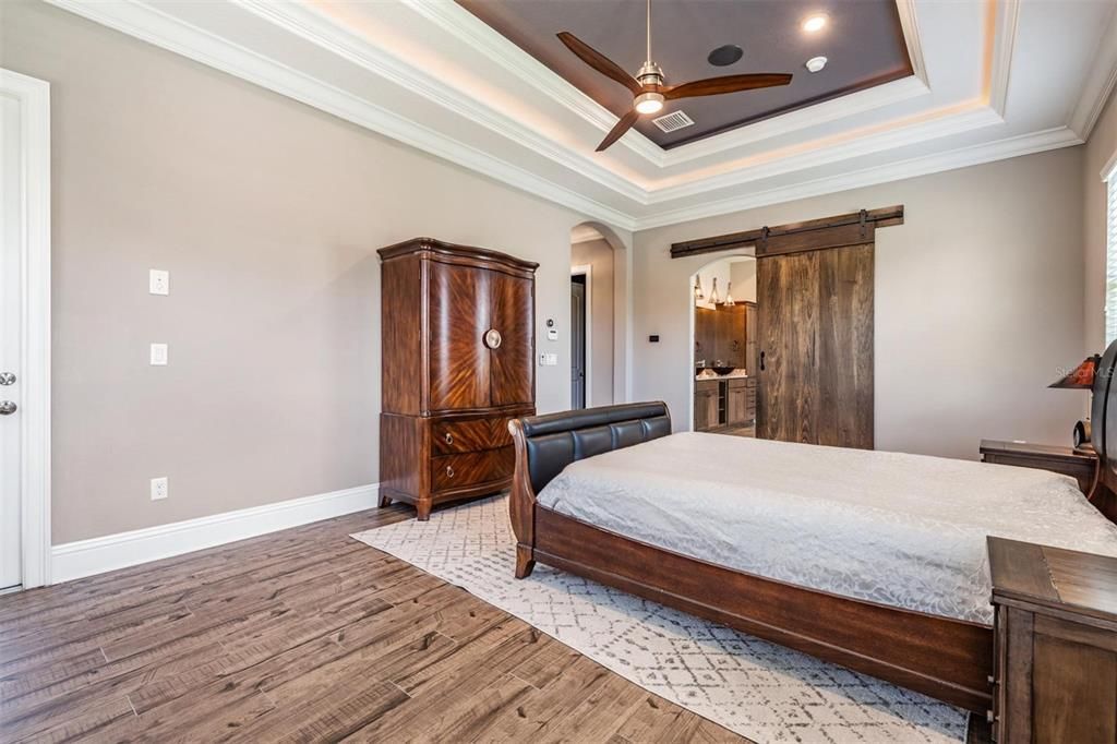 На продажу: $1,155,000 (4 спален, 4 ванн, 3879 Квадратных фут)