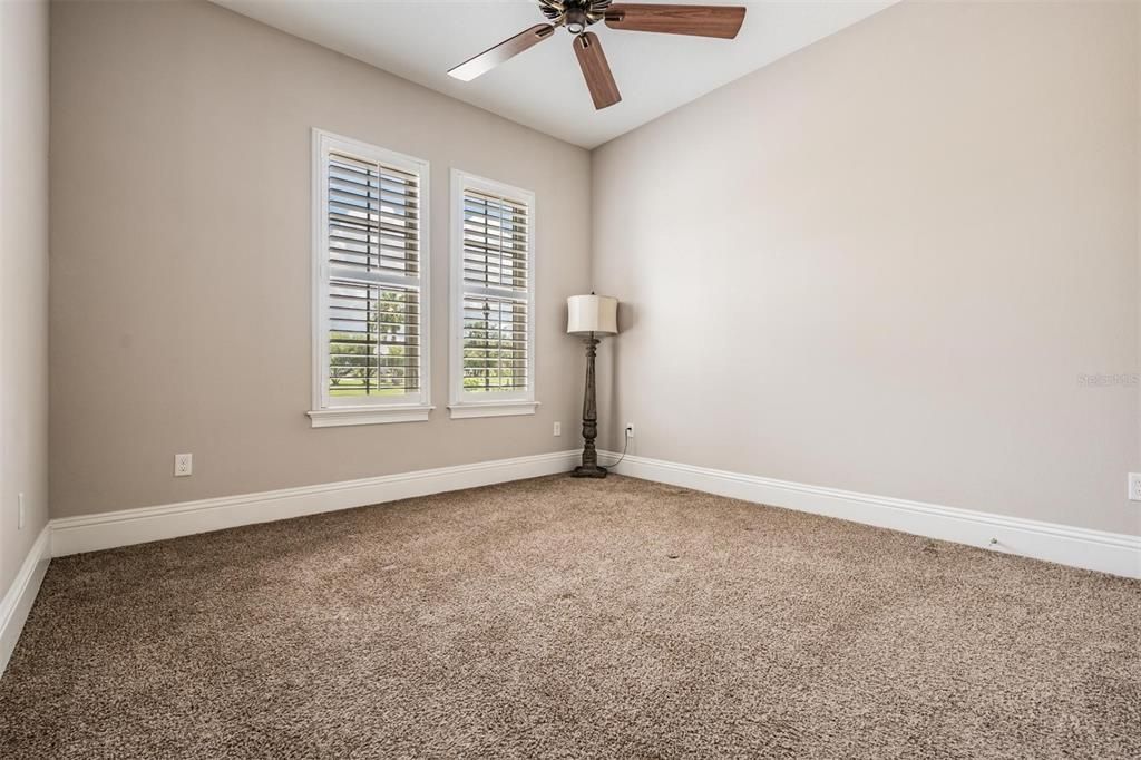 На продажу: $1,155,000 (4 спален, 4 ванн, 3879 Квадратных фут)