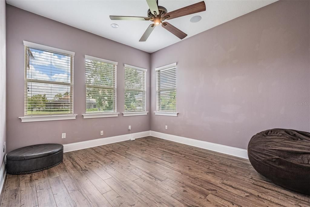 На продажу: $1,155,000 (4 спален, 4 ванн, 3879 Квадратных фут)