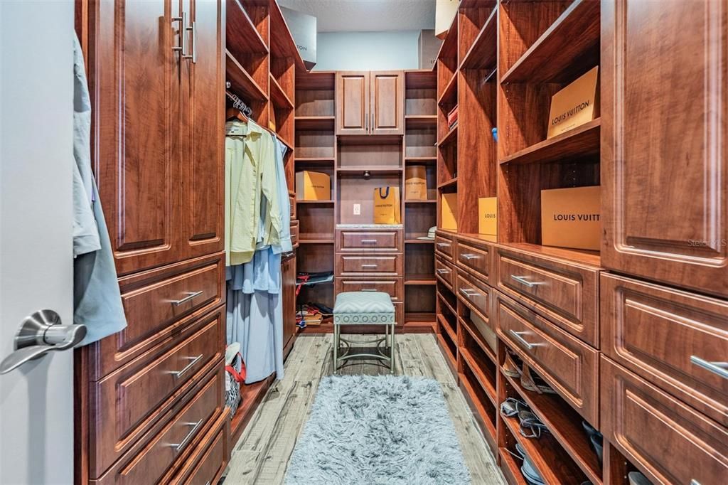 На продажу: $1,155,000 (4 спален, 4 ванн, 3879 Квадратных фут)