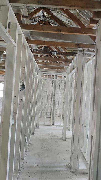 Active With Contract: $265,000 (3 beds, 2 baths, 2014 Square Feet)