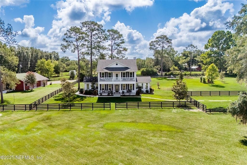 Recently Sold: $849,000 (4 beds, 3 baths, 2748 Square Feet)