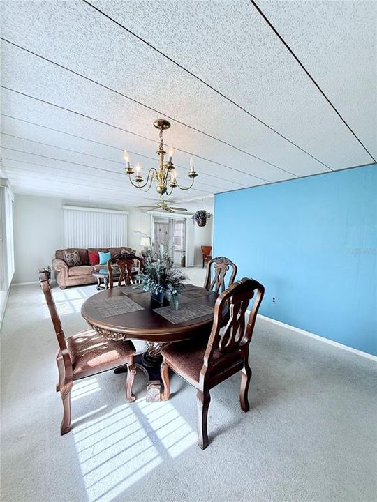 На продажу: $136,000 (2 спален, 2 ванн, 1344 Квадратных фут)