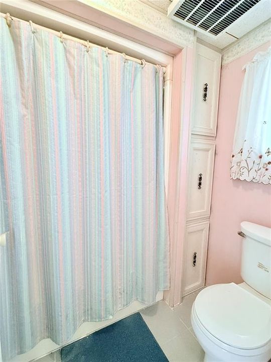 На продажу: $136,000 (2 спален, 2 ванн, 1344 Квадратных фут)