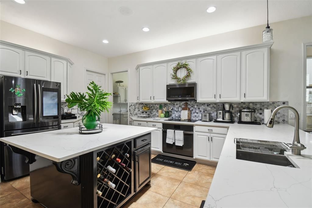 На продажу: $732,500 (4 спален, 3 ванн, 3096 Квадратных фут)