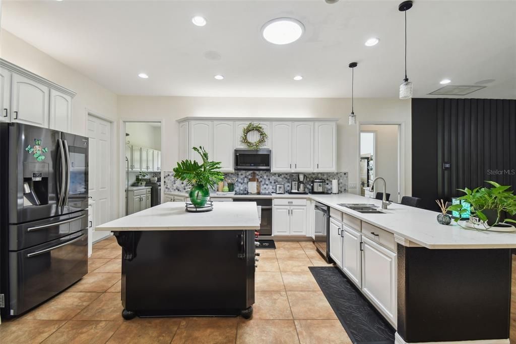 На продажу: $732,500 (4 спален, 3 ванн, 3096 Квадратных фут)