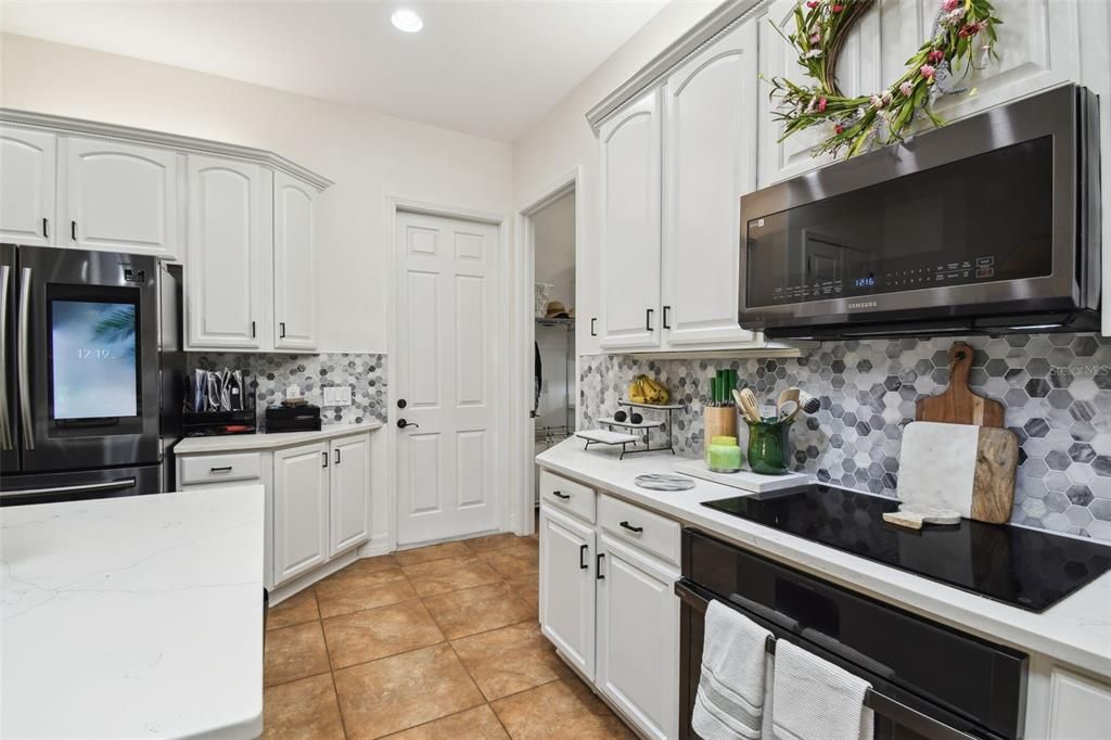 На продажу: $732,500 (4 спален, 3 ванн, 3096 Квадратных фут)