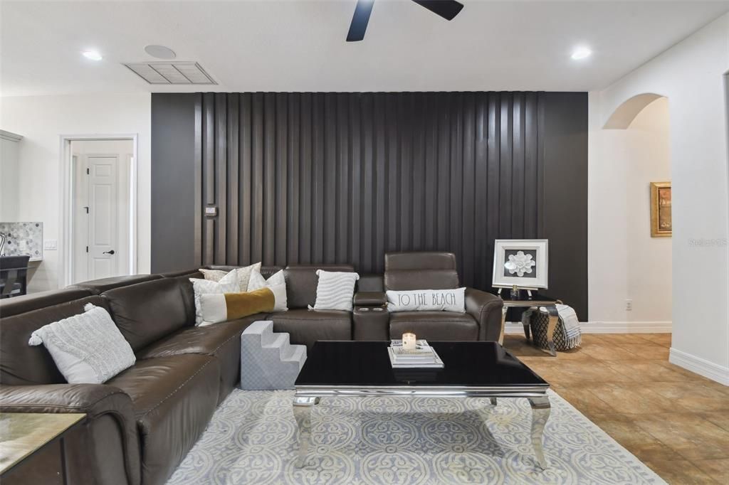 На продажу: $732,500 (4 спален, 3 ванн, 3096 Квадратных фут)