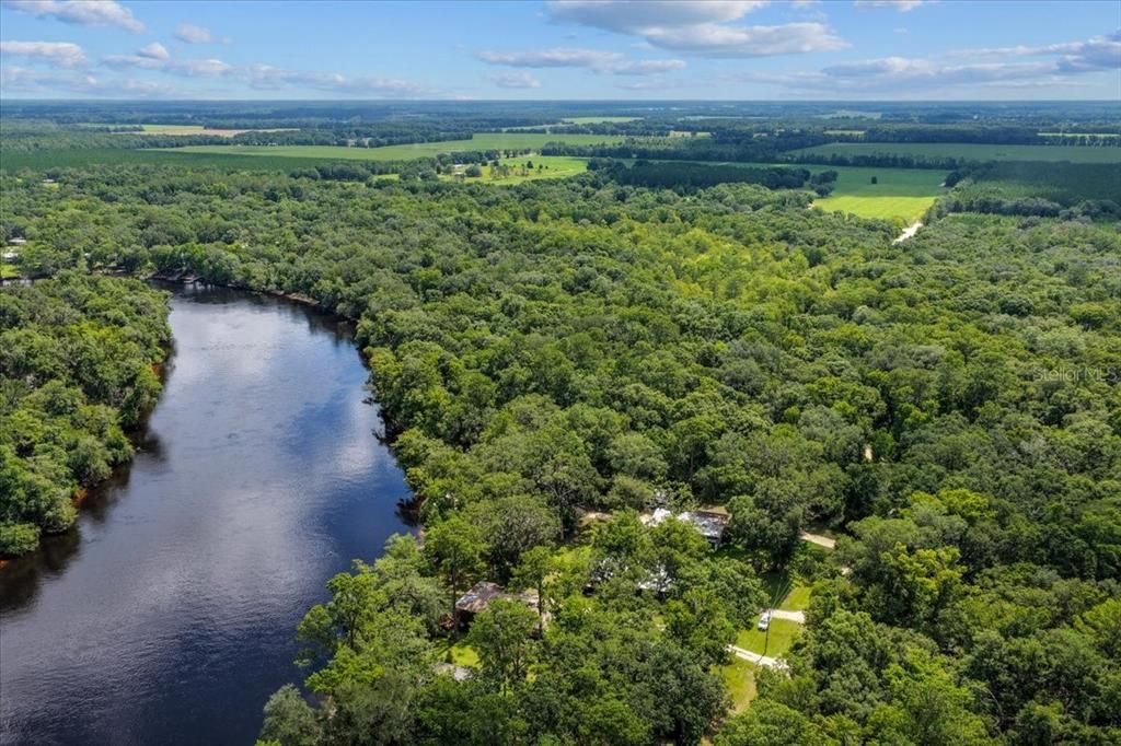 For Sale: $469,900 (3 beds, 3 baths, 1564 Square Feet)