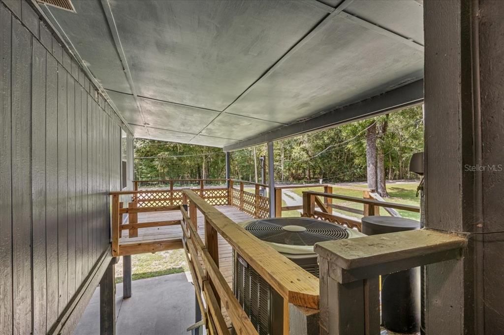 For Sale: $469,900 (3 beds, 3 baths, 1564 Square Feet)