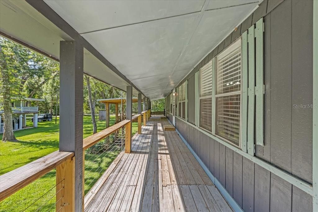 For Sale: $469,900 (3 beds, 3 baths, 1564 Square Feet)