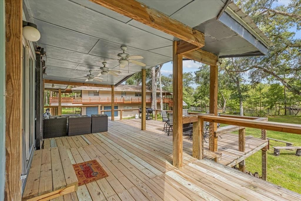 For Sale: $469,900 (3 beds, 3 baths, 1564 Square Feet)