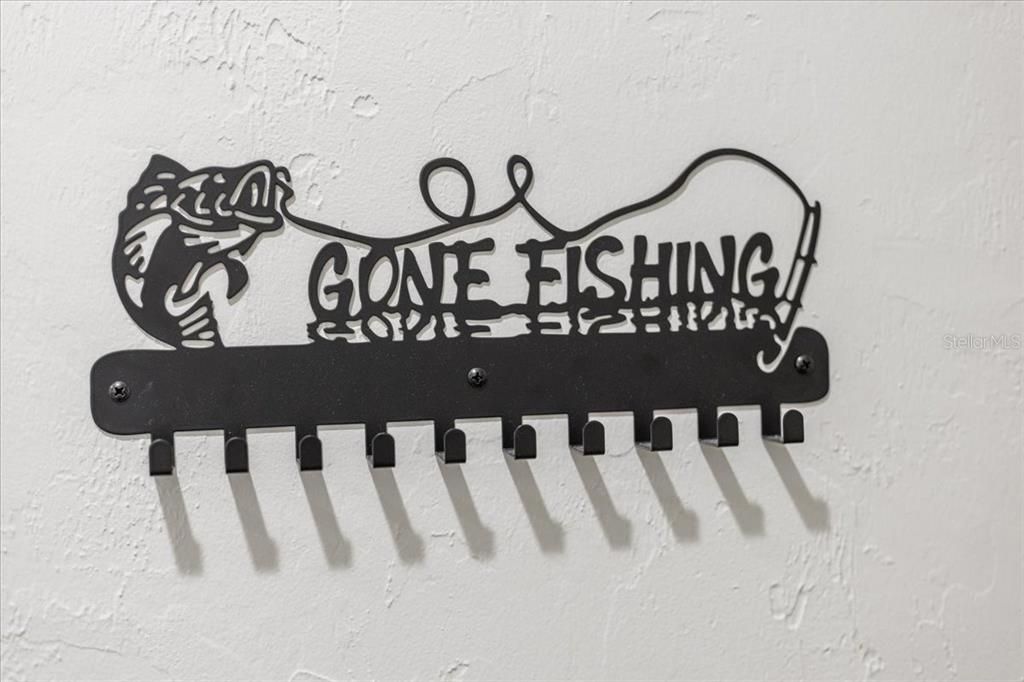 For Sale: $469,900 (3 beds, 3 baths, 1564 Square Feet)