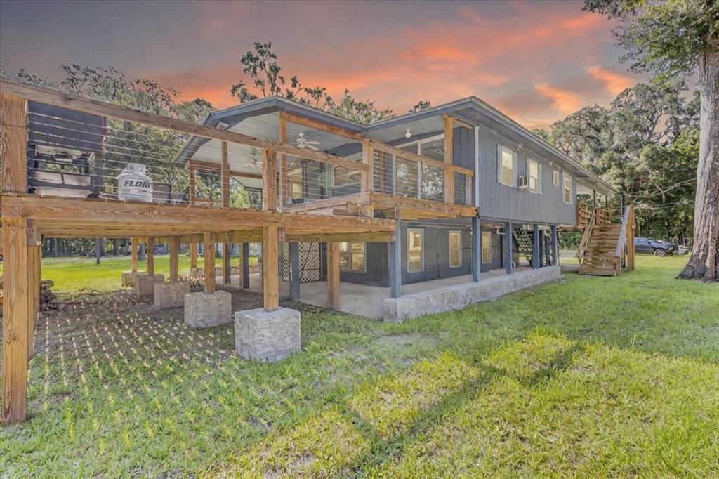 For Sale: $469,900 (3 beds, 3 baths, 1564 Square Feet)