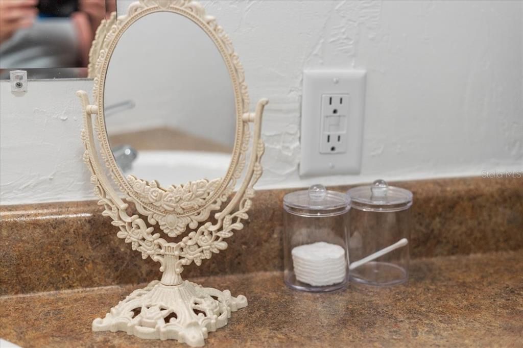 For Sale: $469,900 (3 beds, 3 baths, 1564 Square Feet)