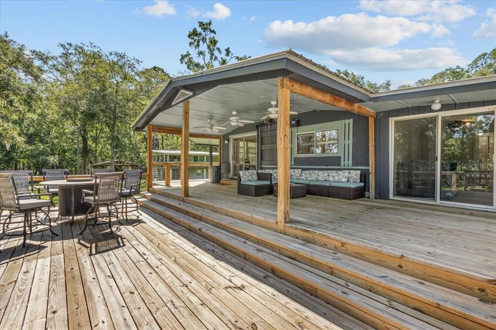 For Sale: $469,900 (3 beds, 3 baths, 1564 Square Feet)