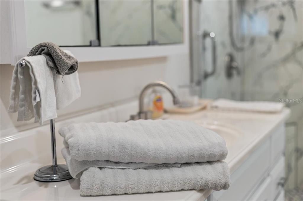 For Sale: $469,900 (3 beds, 3 baths, 1564 Square Feet)