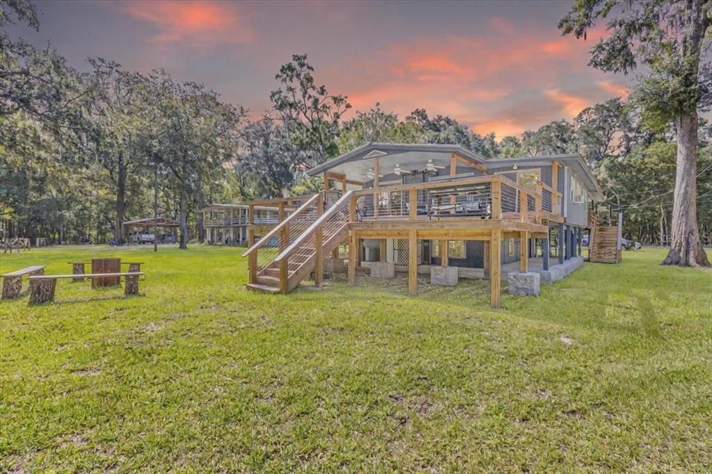 For Sale: $469,900 (3 beds, 3 baths, 1564 Square Feet)