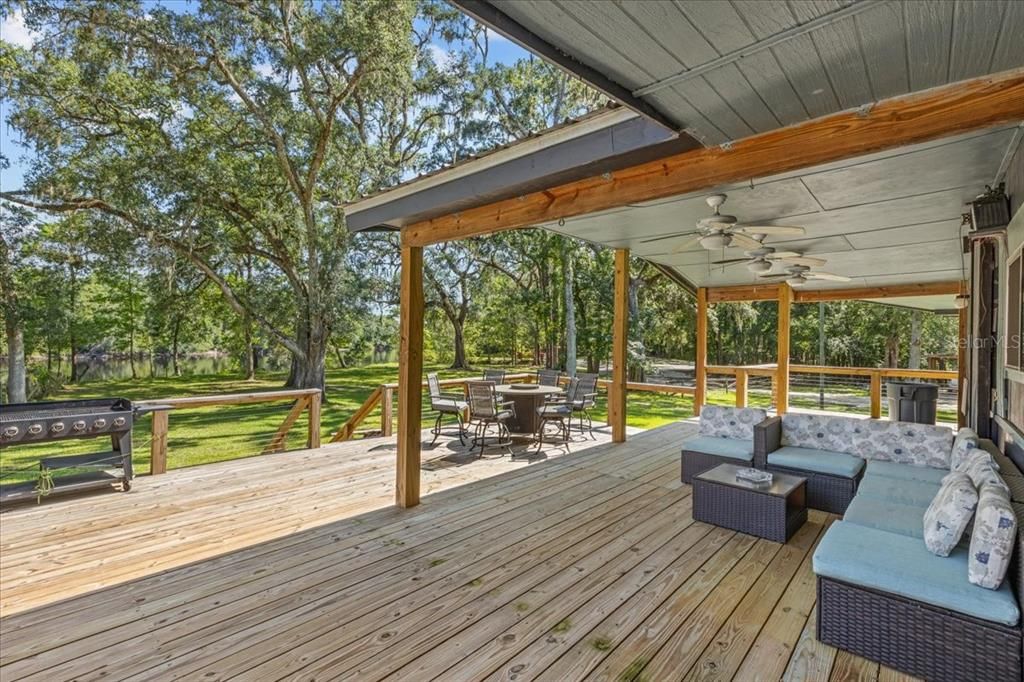 For Sale: $469,900 (3 beds, 3 baths, 1564 Square Feet)