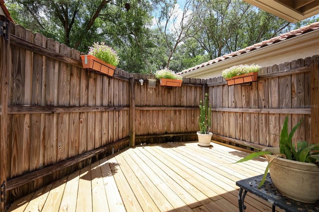 合同活跃: $379,900 (3 贝兹, 2 浴室, 1844 平方英尺)