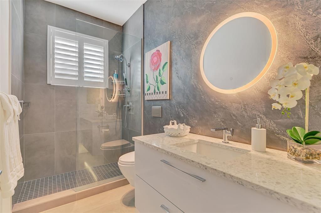 En Renta: $14,000 (4 camas, 3 baños, 2341 Pies cuadrados)