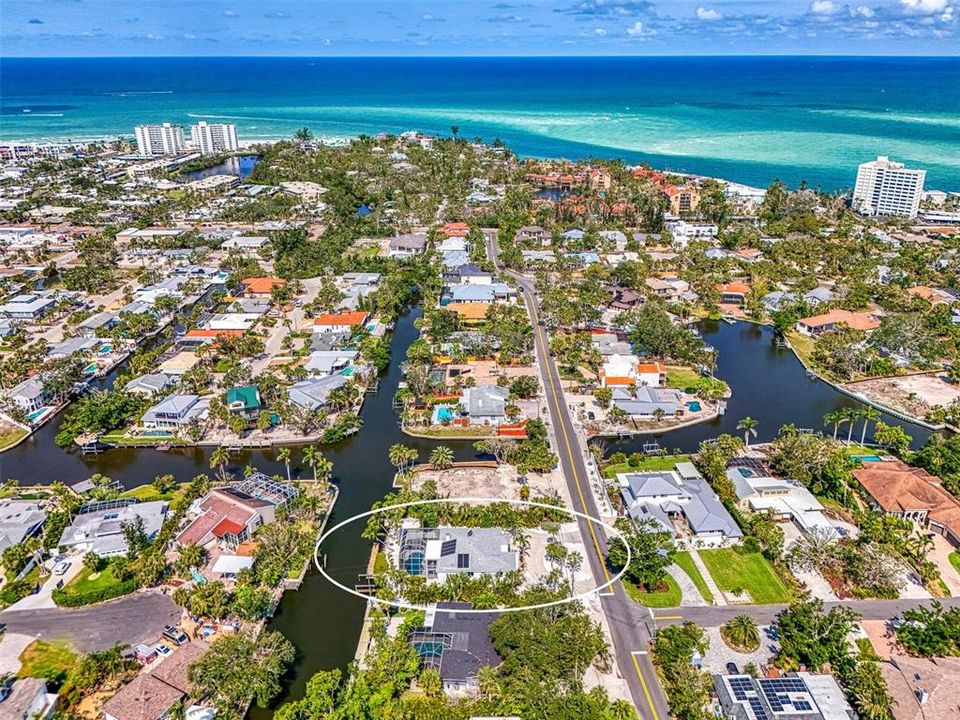 En Renta: $14,000 (4 camas, 3 baños, 2341 Pies cuadrados)