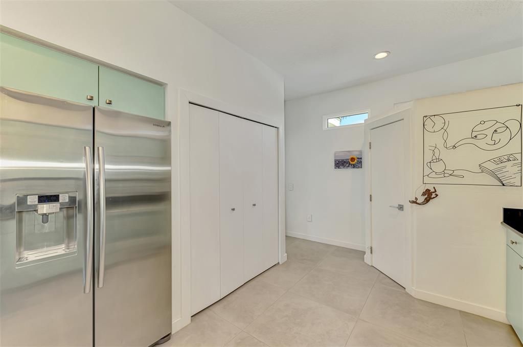 En Renta: $14,000 (4 camas, 3 baños, 2341 Pies cuadrados)