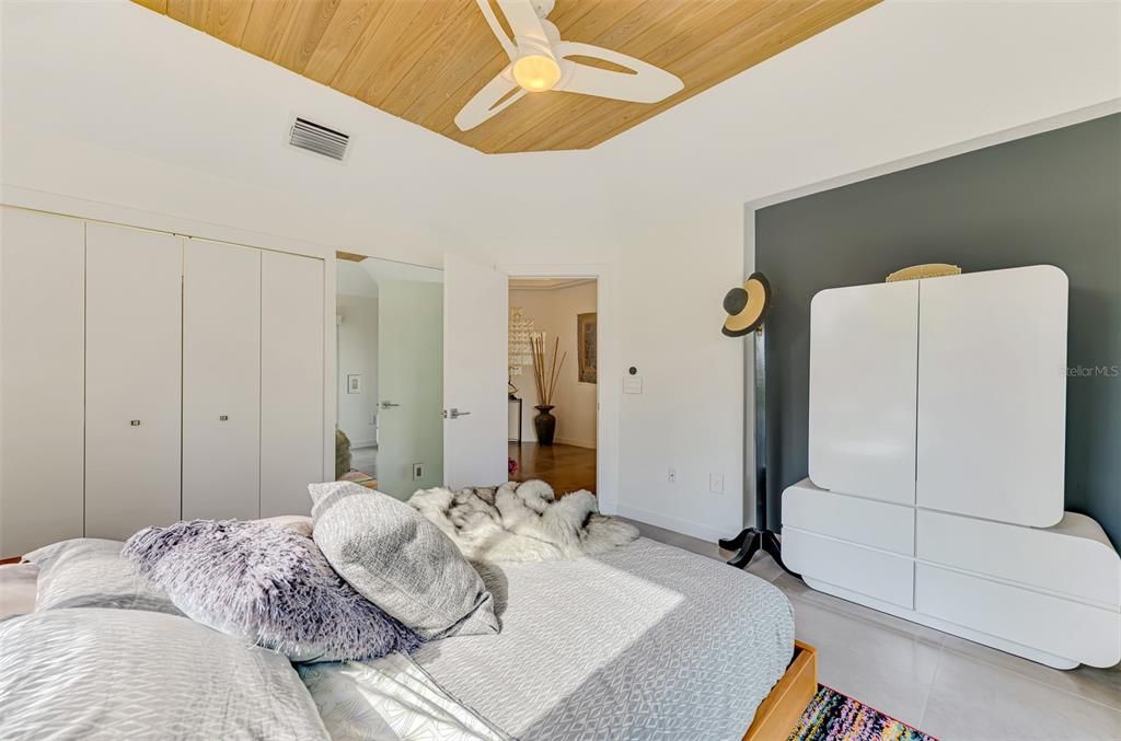 En Renta: $14,000 (4 camas, 3 baños, 2341 Pies cuadrados)