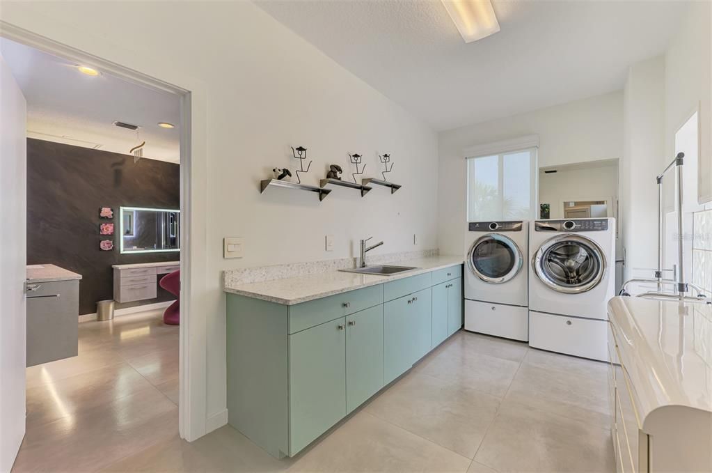 En Renta: $14,000 (4 camas, 3 baños, 2341 Pies cuadrados)