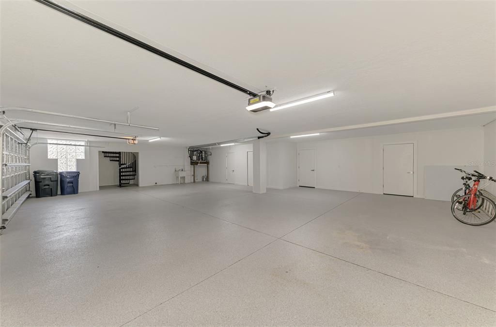 En Renta: $14,000 (4 camas, 3 baños, 2341 Pies cuadrados)