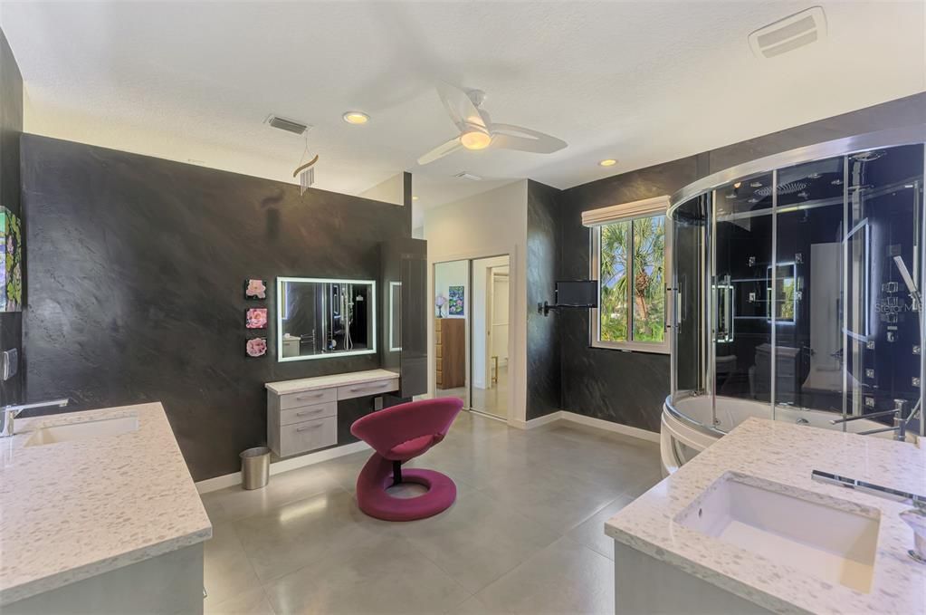 En Renta: $14,000 (4 camas, 3 baños, 2341 Pies cuadrados)